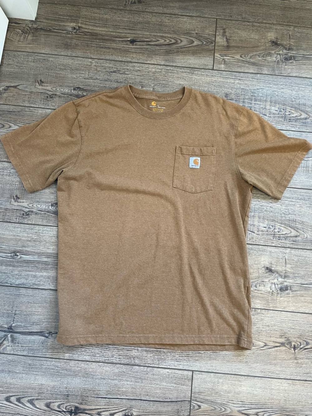 Brown carhartt T shirt size Large‼️